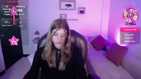 Snapshot of nora_vennucci chatting on 12-11-24, 08:07 Nora online show from 12-11-24, 08:07