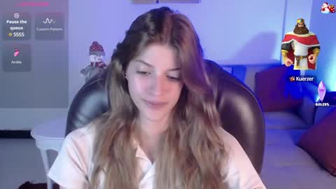 Snapshot of nora_vennucci chatting on 12-20-24, 09:39 Nora online show from 12-20-24, 09:39