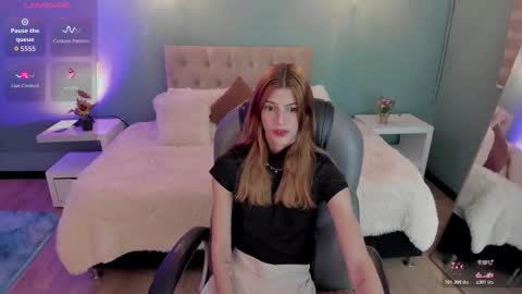 Snapshot of nora_vennucci chatting on 03-04-26, 07:53 Nora online show from 03-04-26, 07:53