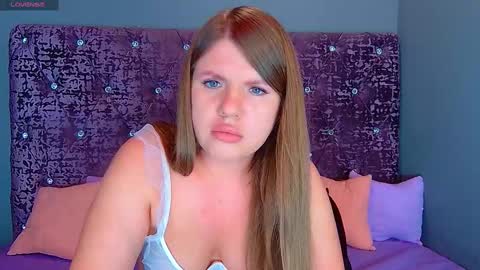 Nora online show from 02-11-25, 10:18