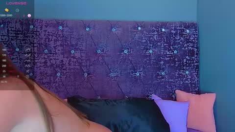 Nora online show from 03-06-25, 05:24