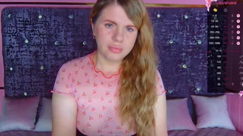 Nora online show from 04-09-26, 03:39