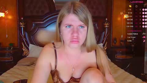 Nora online show from 07-31-26, 02:00