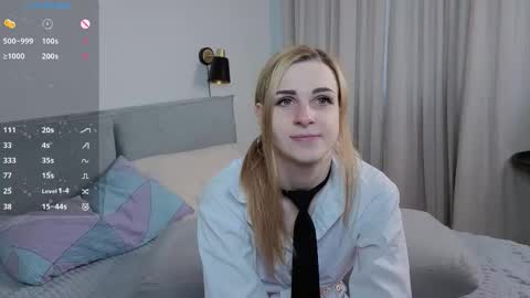 Elina online show from 11-18-25, 10:09