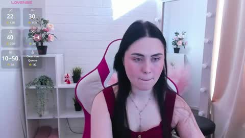 Nora online show from 04-22-26, 05:43