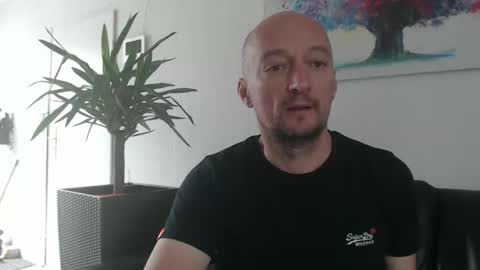 Snapshot of nordicrunner76 chatting on 06-04-26, 10:54 nordicrunner76 online show from 06-04-26, 10:54