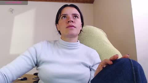 noreen_ online show from 11-18-25, 04:22