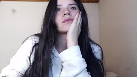 Snapshot of noreen_ chatting on 06-14-26, 02:46 noreen_ online show from 06-14-26, 02:46
