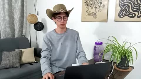 Snapshot of norehg__ chatting on 10-31-25, 08:26 Norehg online show from 10-31-25, 08:26