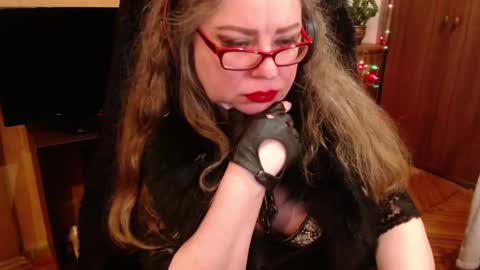 miss Tress online show from 03-09-25, 01:25