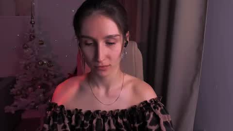 Hazel online show from 01-04-25, 12:27