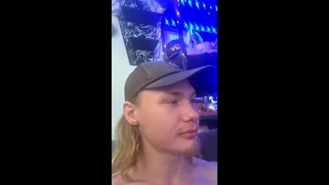 Snapshot of northman69_ chatting on 04-02-26, 10:18 northman69_ online show from 04-02-26, 10:18