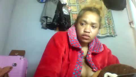 Snapshot of nosminah01 chatting on 09-11-25, 05:07 nosminah01 online show from 09-11-25, 05:07