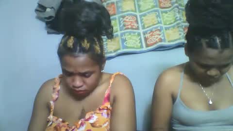 Snapshot of nosminah01 chatting on 09-13-25, 05:02 nosminah01 online show from 09-13-25, 05:02