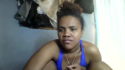 Snapshot of nosminah01 chatting on 09-15-25, 11:54 nosminah01 online show from 09-15-25, 11:54