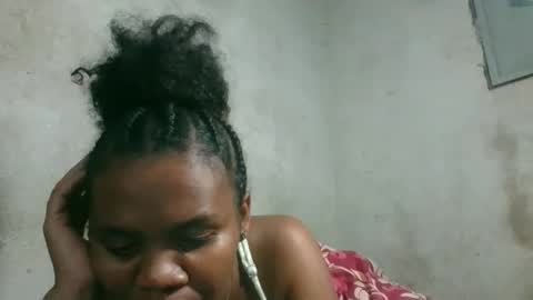 Snapshot of nosminah01 chatting on 03-29-26, 08:42 nosminah01 online show from 03-29-26, 08:42