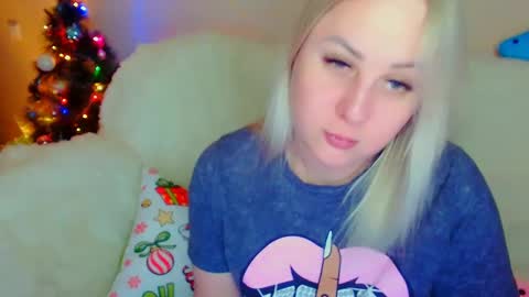 Snapshot of not_nakedcat chatting on 12-25-24, 11:54 hi glad to chat online show from 12-25-24, 11:54