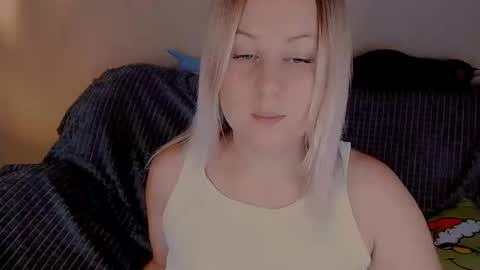 Snapshot of not_nakedcat chatting on 09-25-25, 07:23 hi glad to chat online show from 09-25-25, 07:23