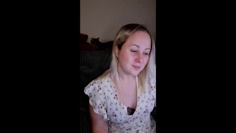 Snapshot of not_nakedcat chatting on 10-01-25, 01:50 hi glad to chat online show from 10-01-25, 01:50