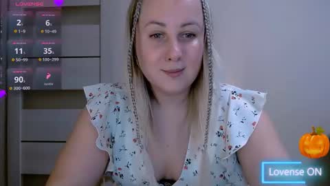 hi glad to chat online show from 10-28-25, 10:19
