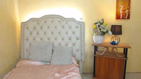 Kyline online show from 12-24-24, 03:38