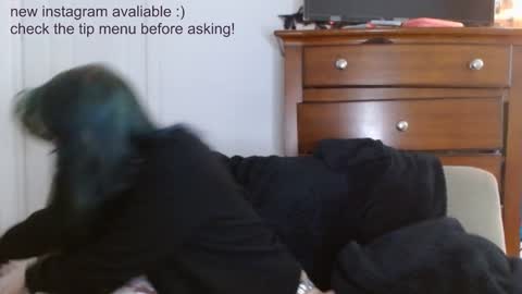 Snapshot of notthatbunny chatting on 01-30-25, 05:06 Bunny online show from 01-30-25, 05:06