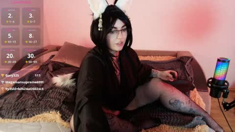 Snapshot of nouvelle_start chatting on 04-10-26, 02:55 OriMyers online show from 04-10-26, 02:55