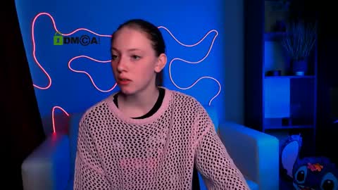 Snapshot of nova_sky_ chatting on 04-10-26, 09:25 Nova online show from 04-10-26, 09:25