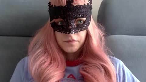 Snapshot of novacute chatting on 03-29-26, 10:37 Nova online show from 03-29-26, 10:37