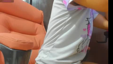 Snapshot of novacy_swtt18 chatting on 10-29-25, 11:34 Novacy online show from 10-29-25, 11:34