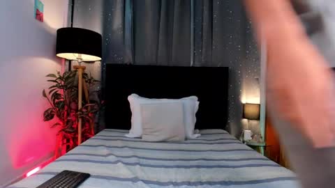 Snapshot of novawheeler chatting on 01-16-25, 12:31 Nova online show from 01-16-25, 12:31