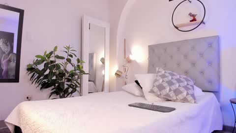 Snapshot of novawheeler chatting on 02-08-25, 07:48 Nova online show from 02-08-25, 07:48