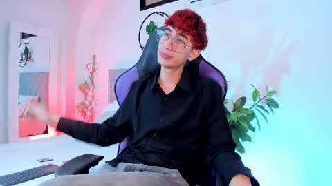 Snapshot of novawheeler chatting on 03-03-25, 04:25 Nova online show from 03-03-25, 04:25