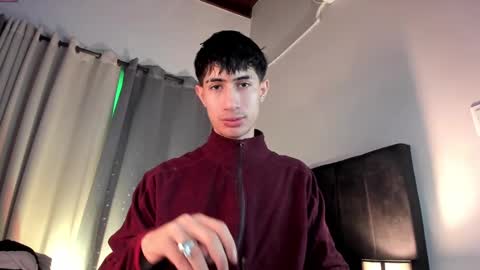 Snapshot of novawheeler chatting on 09-08-25, 04:06 Nova online show from 09-08-25, 04:06