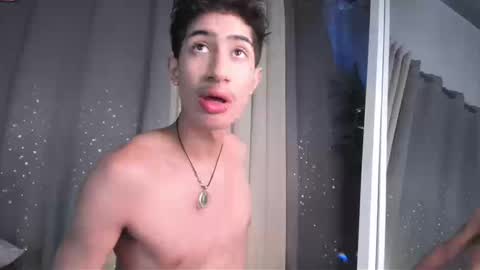 Snapshot of novawheeler chatting on 09-19-25, 04:18 Nova online show from 09-19-25, 04:18