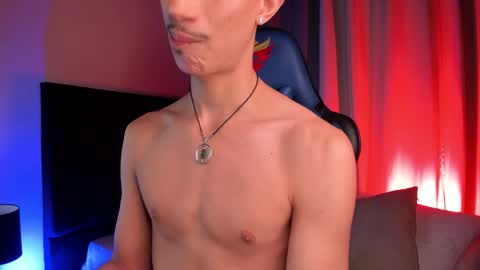 Snapshot of novawheeler chatting on 10-10-25, 09:25 Nova online show from 10-10-25, 09:25