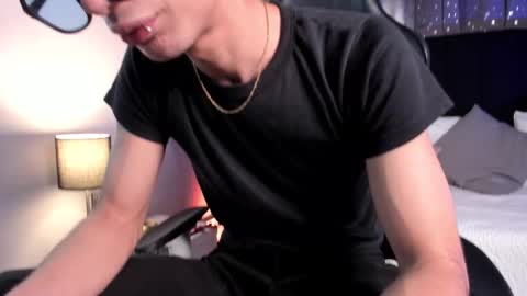 Snapshot of novawheeler chatting on 11-28-25, 08:11 Nova online show from 11-28-25, 08:11