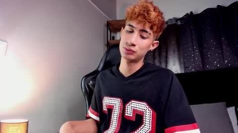 Snapshot of novawheeler chatting on 12-04-25, 07:11 Nova online show from 12-04-25, 07:11