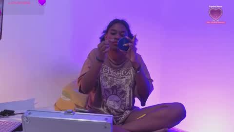 Snapshot of nude2557940 chatting on 09-18-25, 06:26 Channel Cox online show from 09-18-25, 06:26