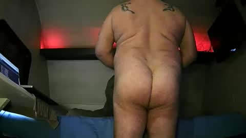 Snapshot of nudusmaximus chatting on 12-22-25, 11:35 nudusmaximus online show from 12-22-25, 11:35