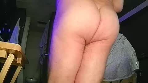 Snapshot of nudusmaximus chatting on 05-13-26, 01:25 nudusmaximus online show from 05-13-26, 01:25