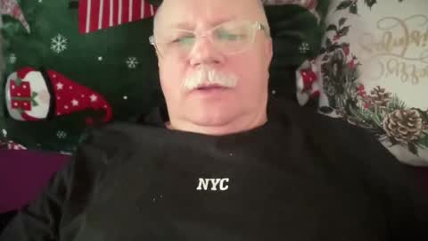 nukiss online show from 04-25-26, 09:45