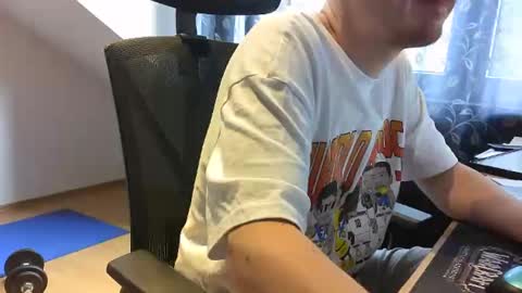 Snapshot of numlove chatting on 09-11-25, 10:37 Slave for Mistress and Master online show from 09-11-25, 10:37