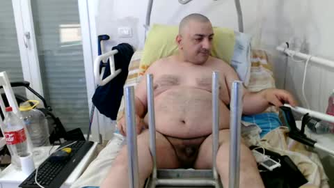nunzio19811213 online show from 06-18-26, 12:53