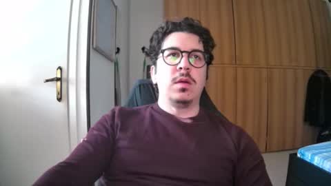 nuotatore90 online show from 03-08-26, 09:46