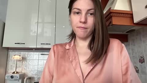 Ema online show from 09-16-25, 05:08