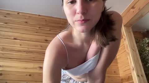 Ema online show from 09-25-25, 02:26