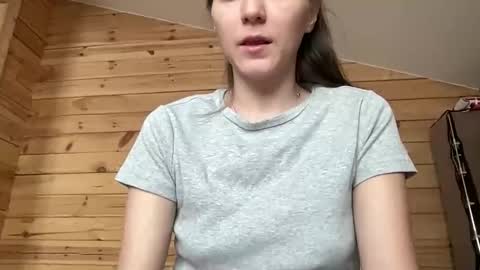 Ema online show from 10-27-25, 06:17