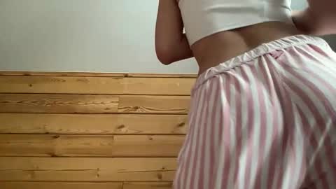 Ema online show from 11-09-25, 05:06