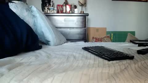 KN online show from 02-02-25, 10:39